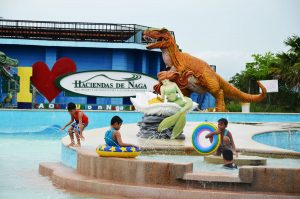 haciendas de naga wave pool