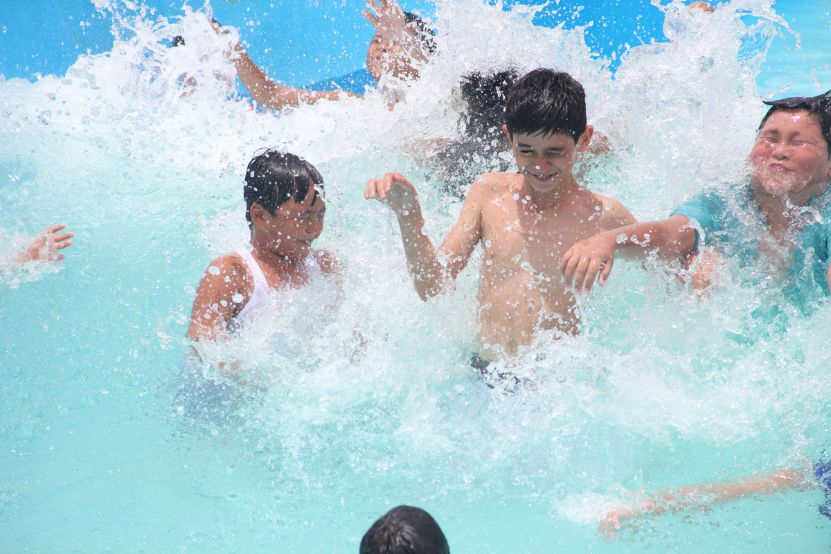 wave-pool-haciendas-de-naga